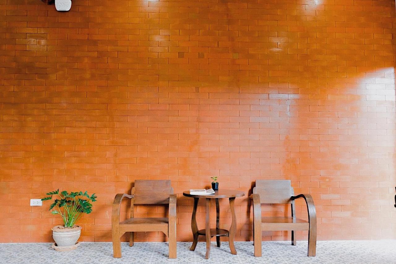The Cozy Hotel Phetchaburi Exterior photo